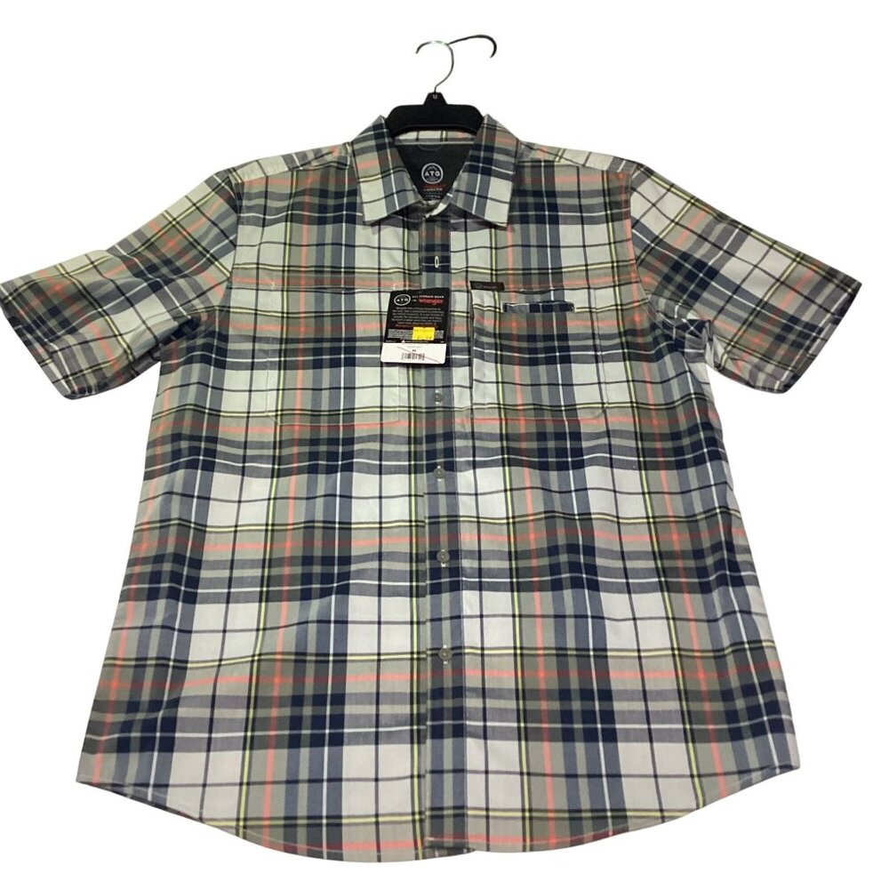 Wrangler Men's All Terrain Gear Angler Short Sleeve Plaid Size Med New With Tags